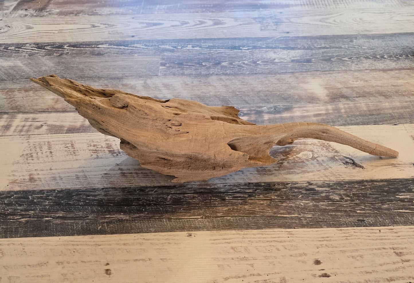 25.5 inches long 7.5 inches tall 6 inches wide #1002