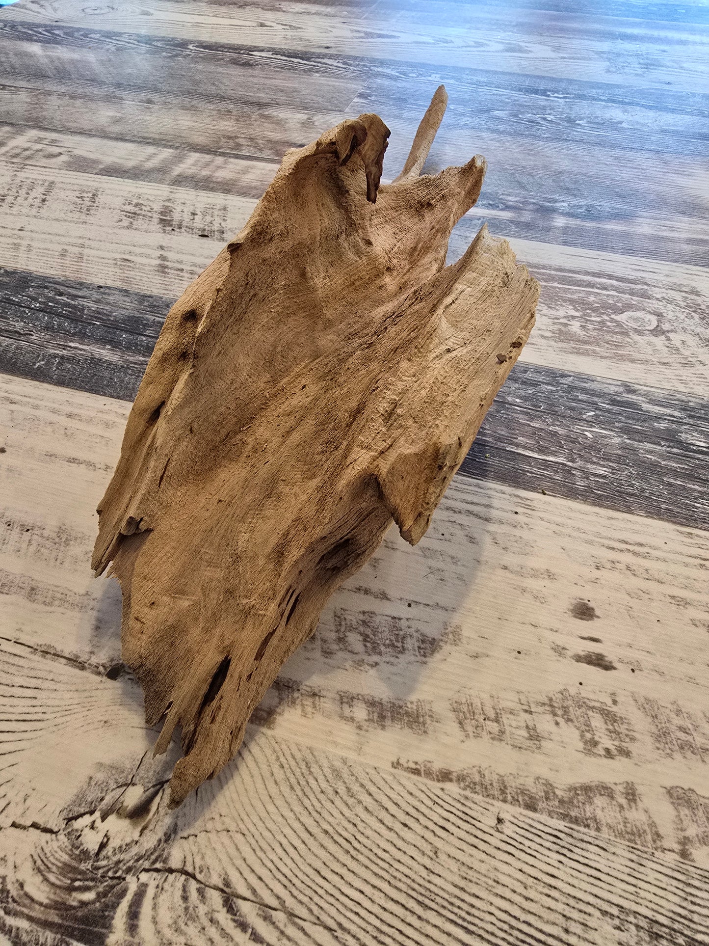 25.5 inches long 7.5 inches tall 6 inches wide #1002
