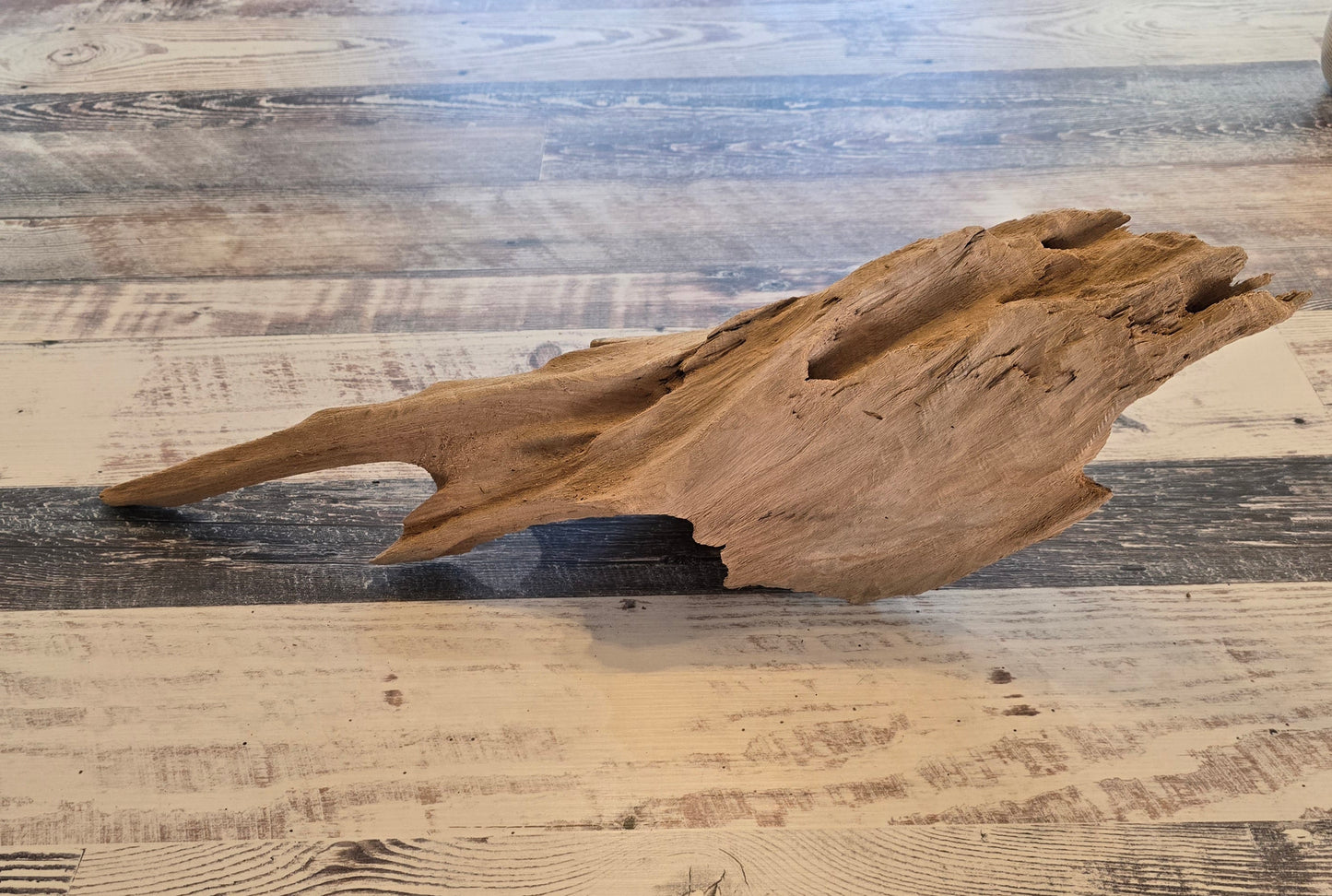 25.5 inches long 7.5 inches tall 6 inches wide #1002