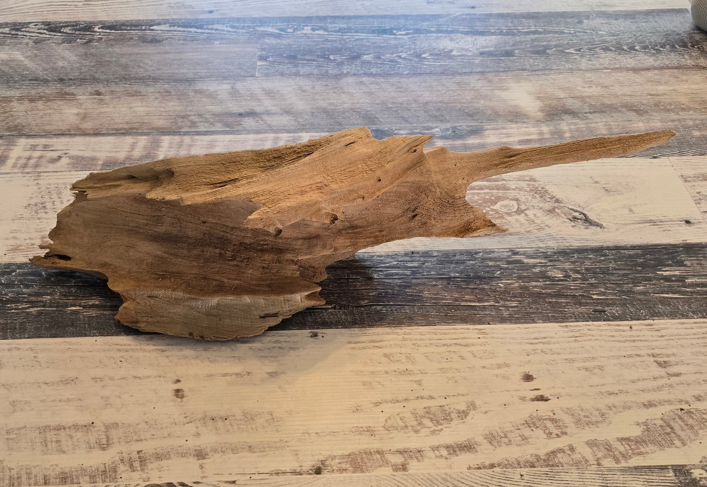 25.5 inches long 7.5 inches tall 6 inches wide #1002