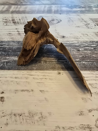 9.5 inches long 4.75 inches tall 3 inches wide #1005